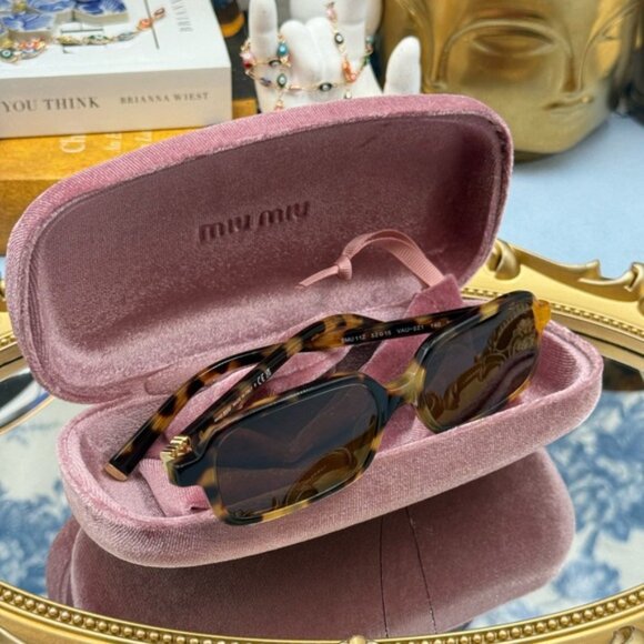🆕 MIU MIU 🧿 NWOT Miu Regard Rectangular Sunglasses, Tortoiseshell, Beige Lens - Picture 9 of 16